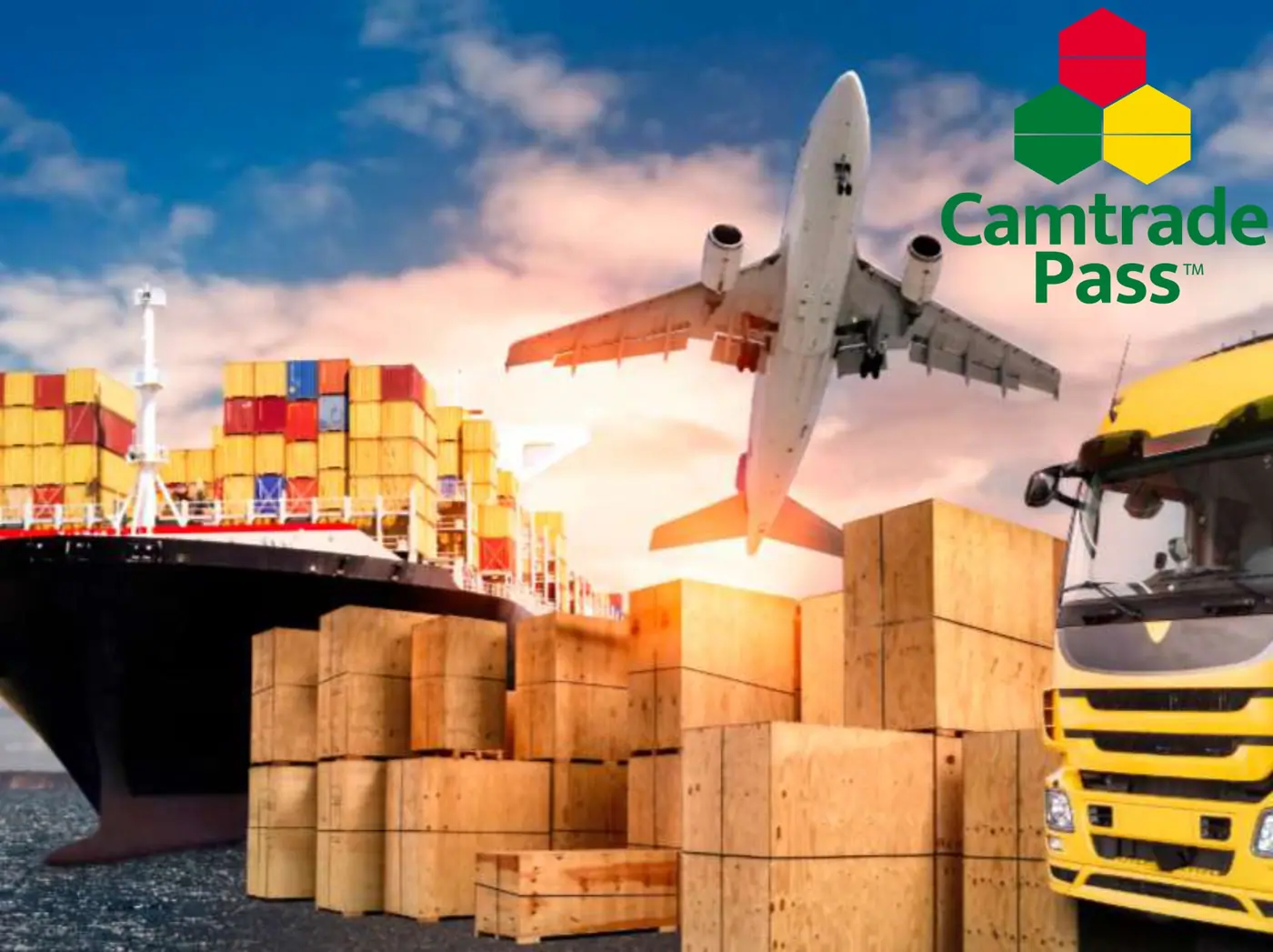 Composition logistique multimodale : navire porte-conteneurs, avion cargo, camion et caisses de marchandises.