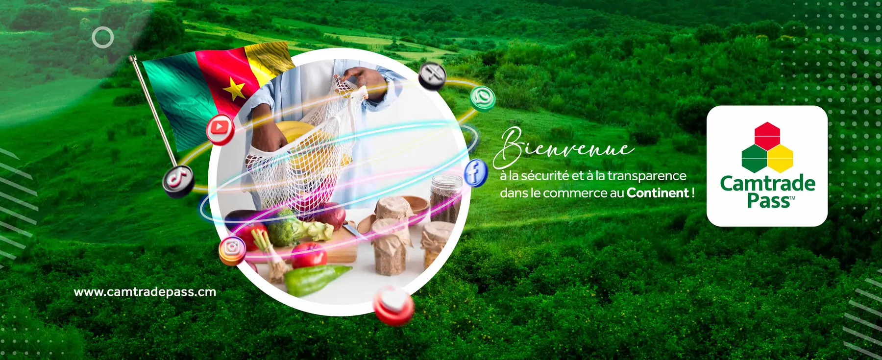 Bannière officielle Camtrade Pass : drapeau camerounais et produits de marché locaux dans un médaillon, sur un fond de collines verdoyantes.