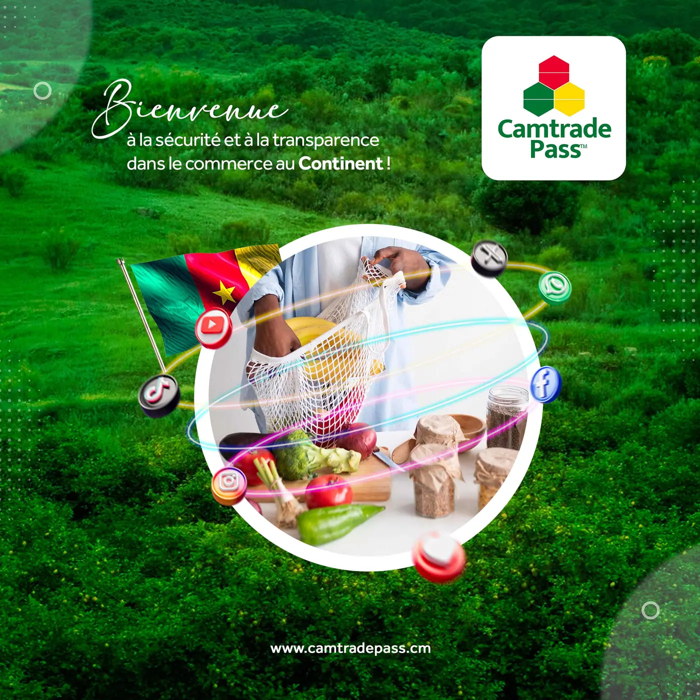 Version portrait de la bannière officielle Camtrade Pass, avec produits locaux et icônes de réseaux sociaux.